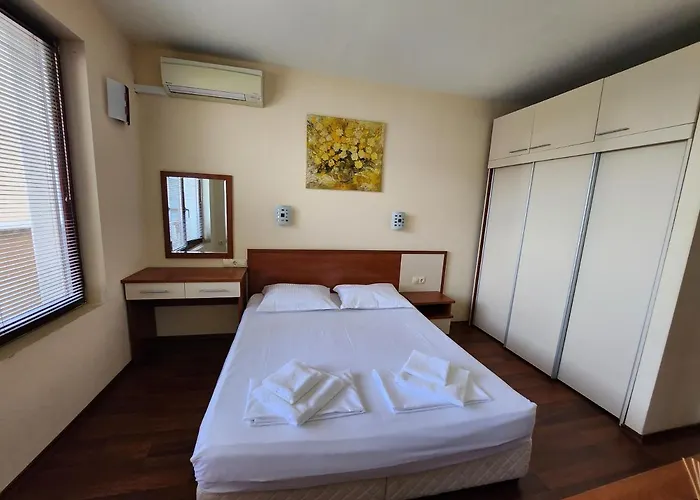 Appartement Golden Sands Apartments Zlatna Kotva Goudstrand